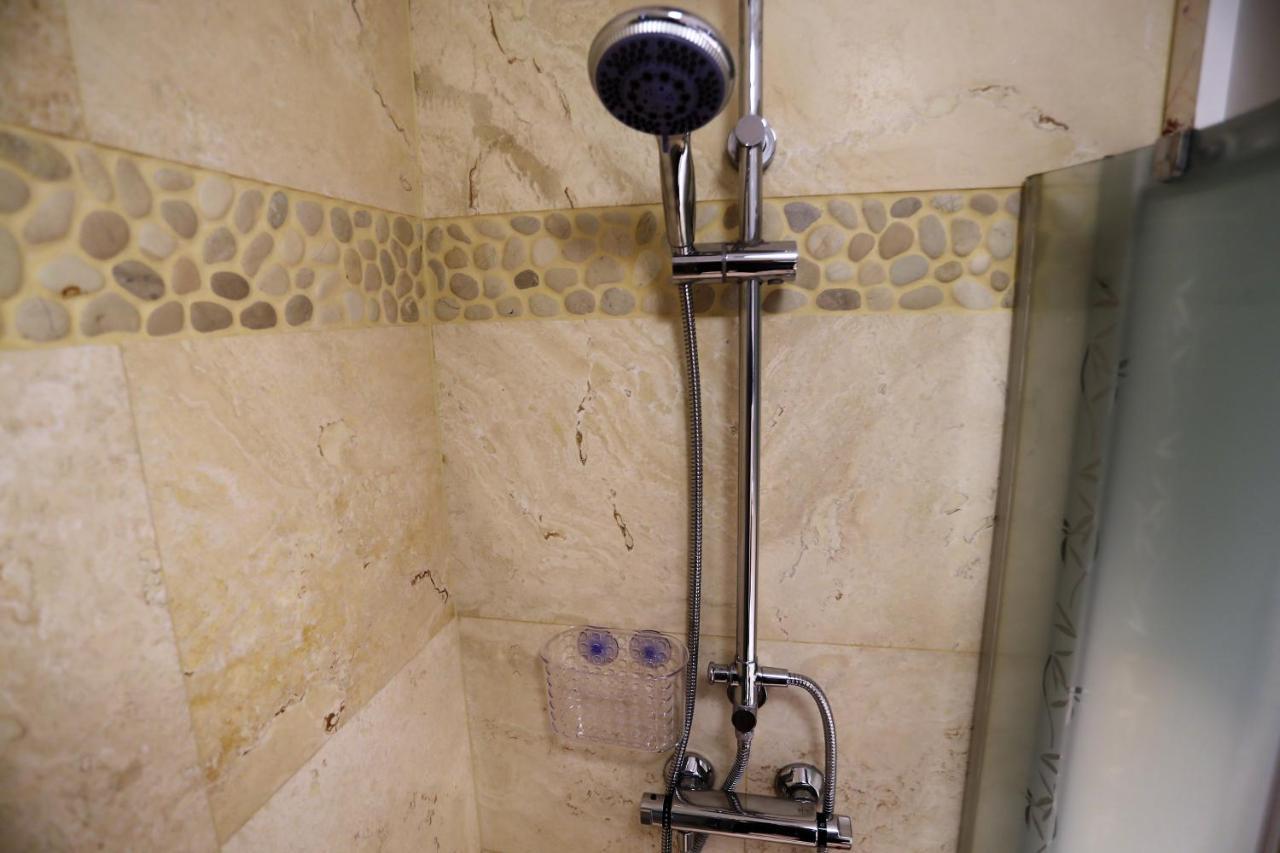 Apartament Mgm Karmelicka Warsaw Luaran gambar